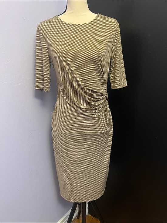 Banana Republic Dresses & Skirts - Banana Republic Beige Olive Pink Twist-Detail Midi Dress